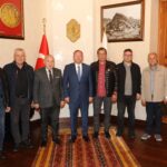 Isparta’da yardım meleklerinden anlamlı kermes etkinliği – Birlik Haber Ajansı