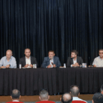 Serik’te kitapsever esnaf: Müşteriler sıra beklerken kitap okuyor – Birlik Haber Ajansı